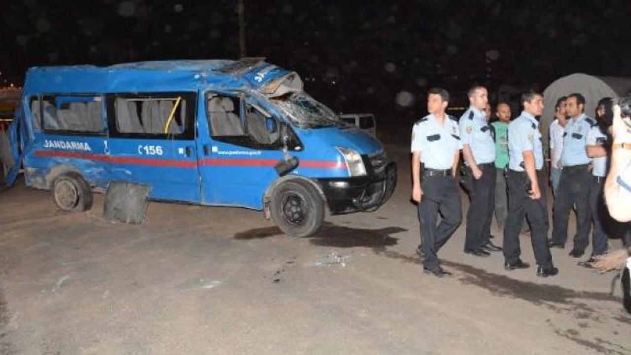 Siverek'te kaza: 5'i asker, 12 yaralı