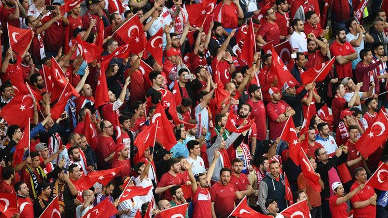 Türk seyirciler Fransızları hayran bıraktı