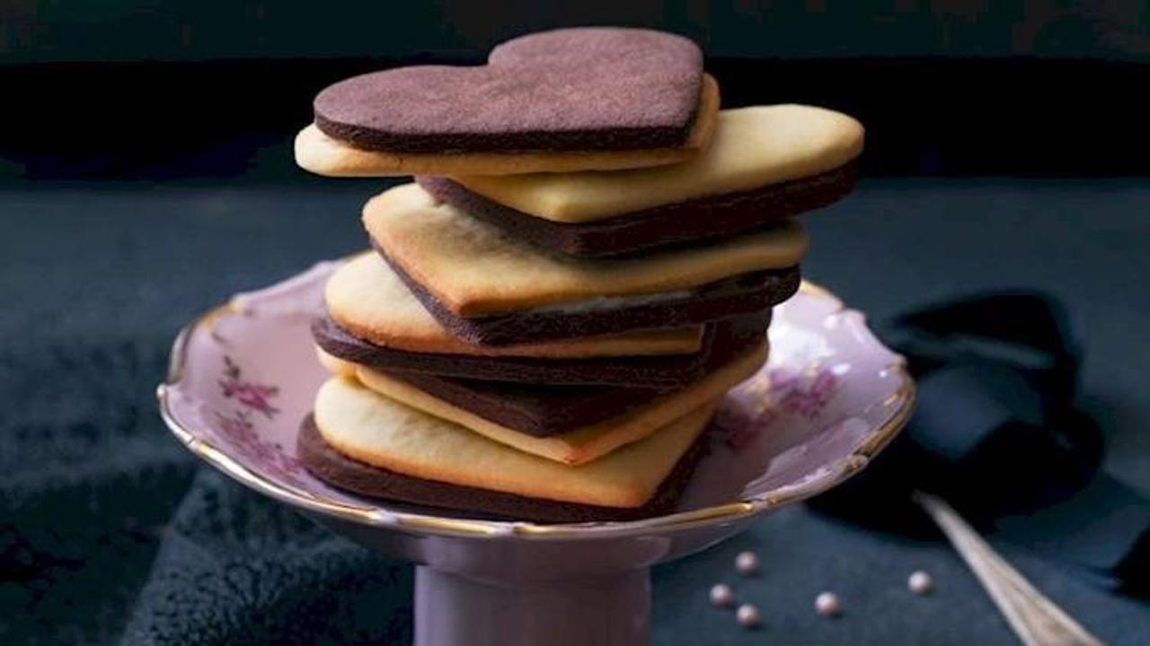 Vanilyalı ve kakaolu sandviç kurabiye tarifi