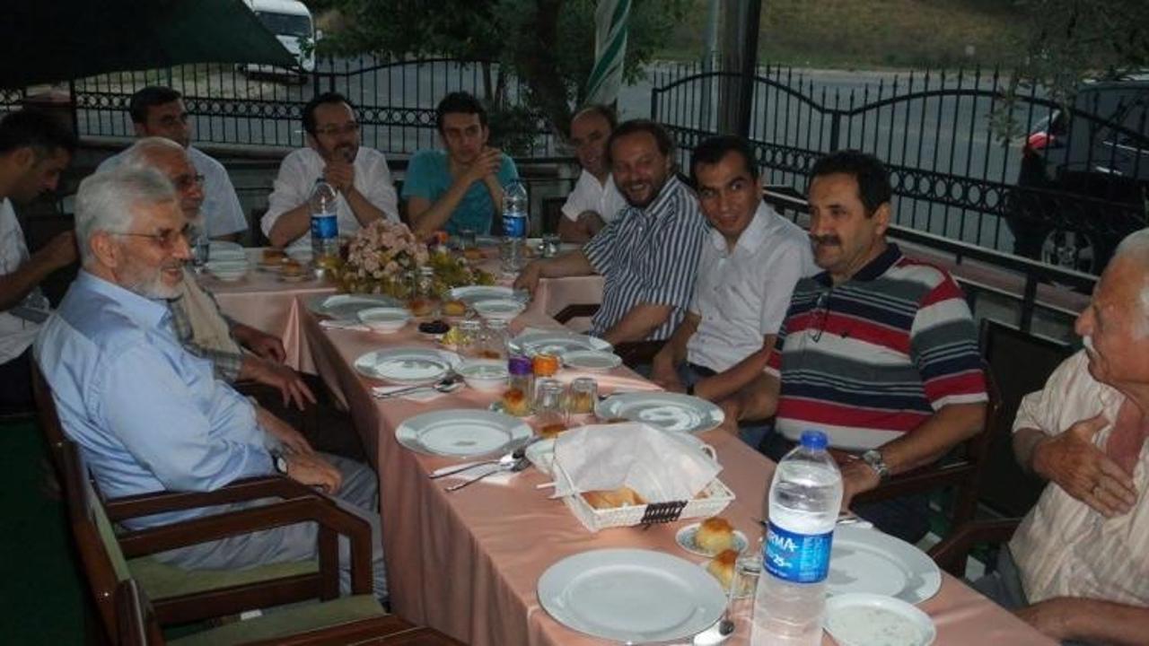 AK Parti Aydın İl Teşkilatı iftarda vatandaşların evine misafir oldu