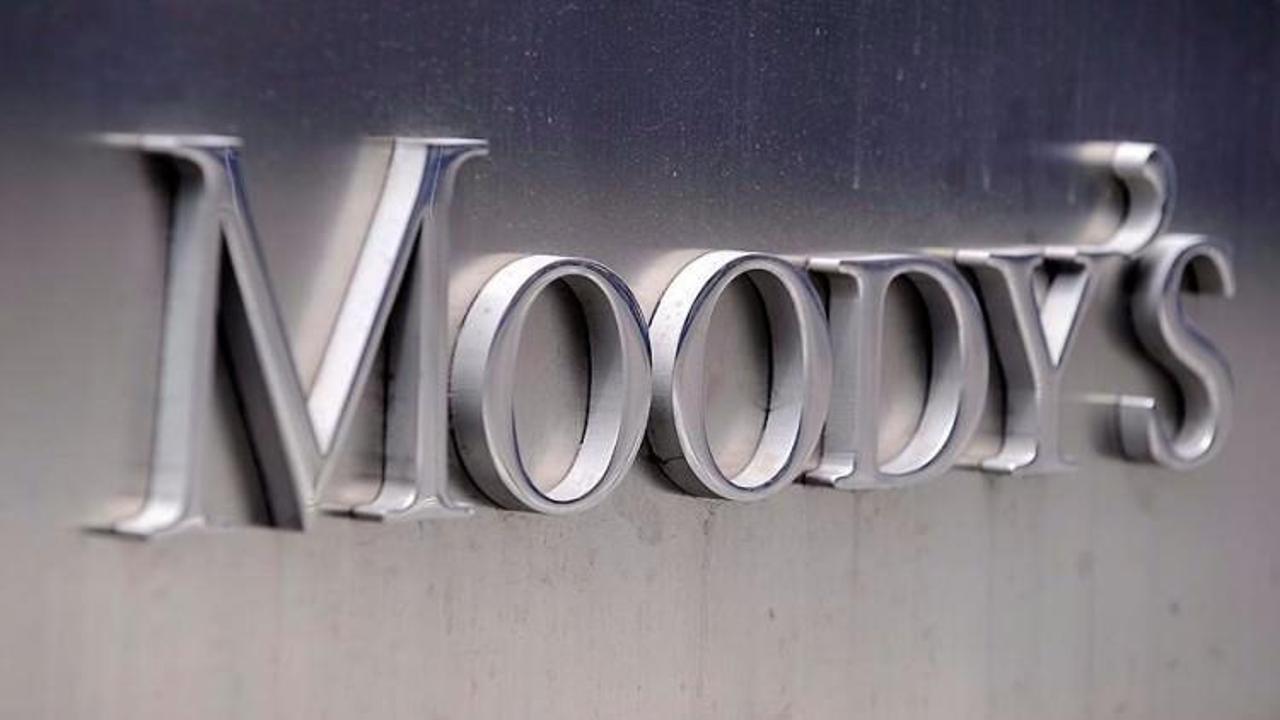Moody's'ten 12 şirkete tokat!