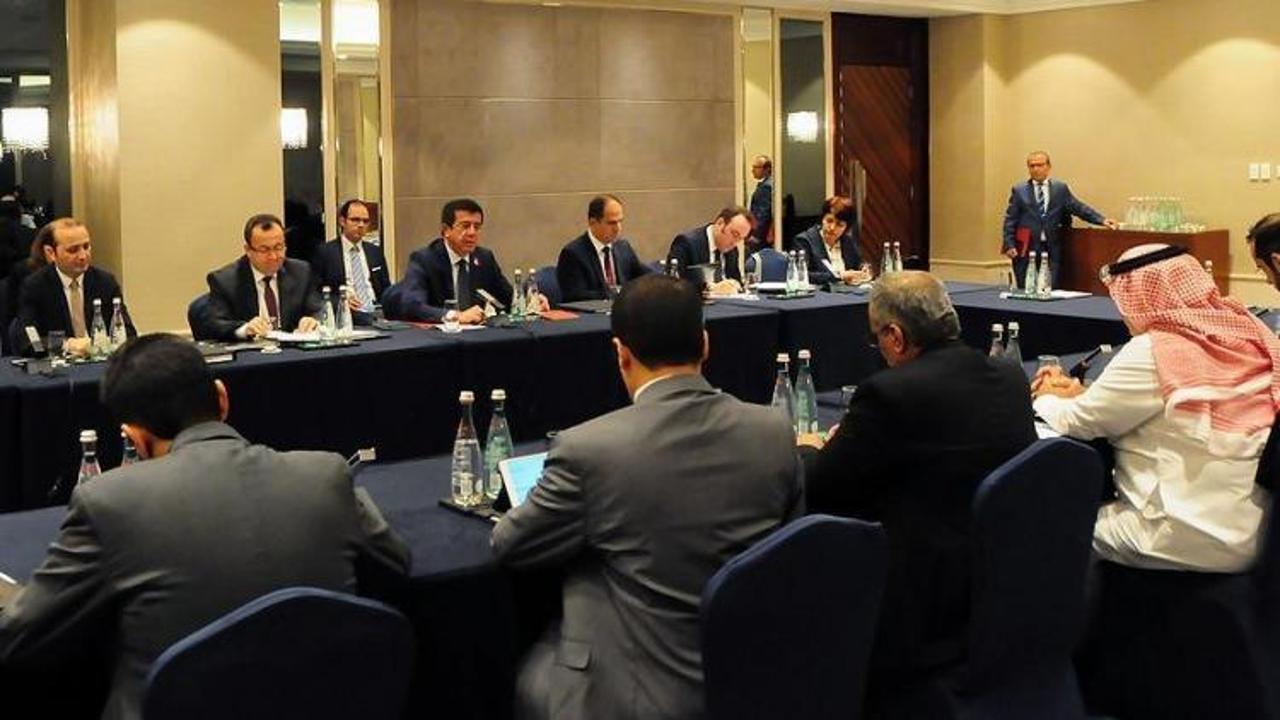 Ekonomi Bakanı Zeybekci dev toplantıda!
