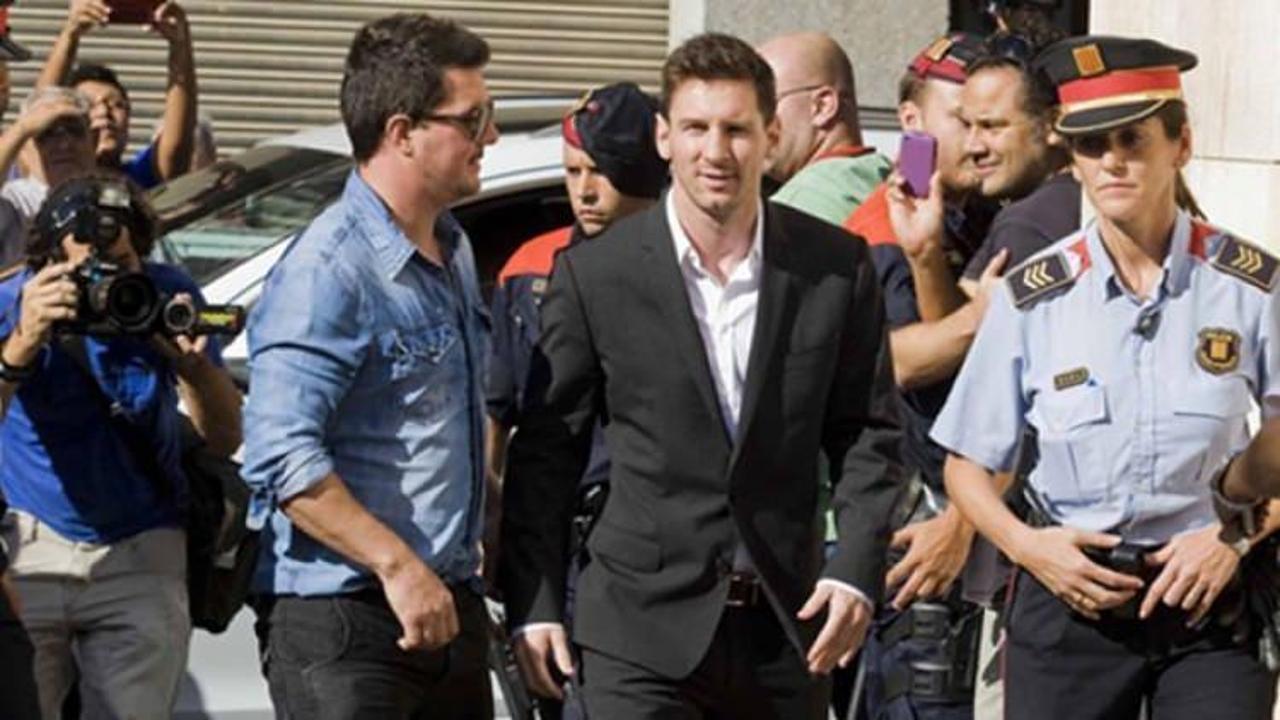 Messi'nin başı dertte - Messi'ye 21 ay hapis şoku! 