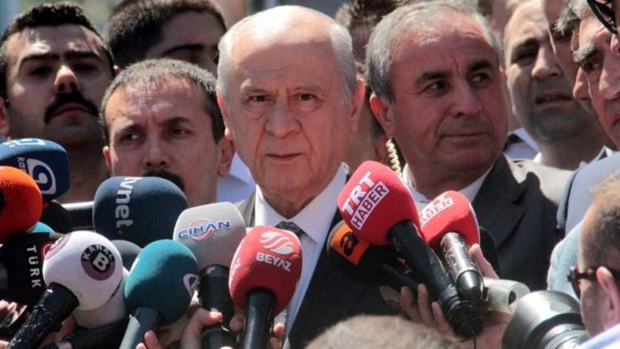 MHP'de Bahçeli'ye tam yetki!