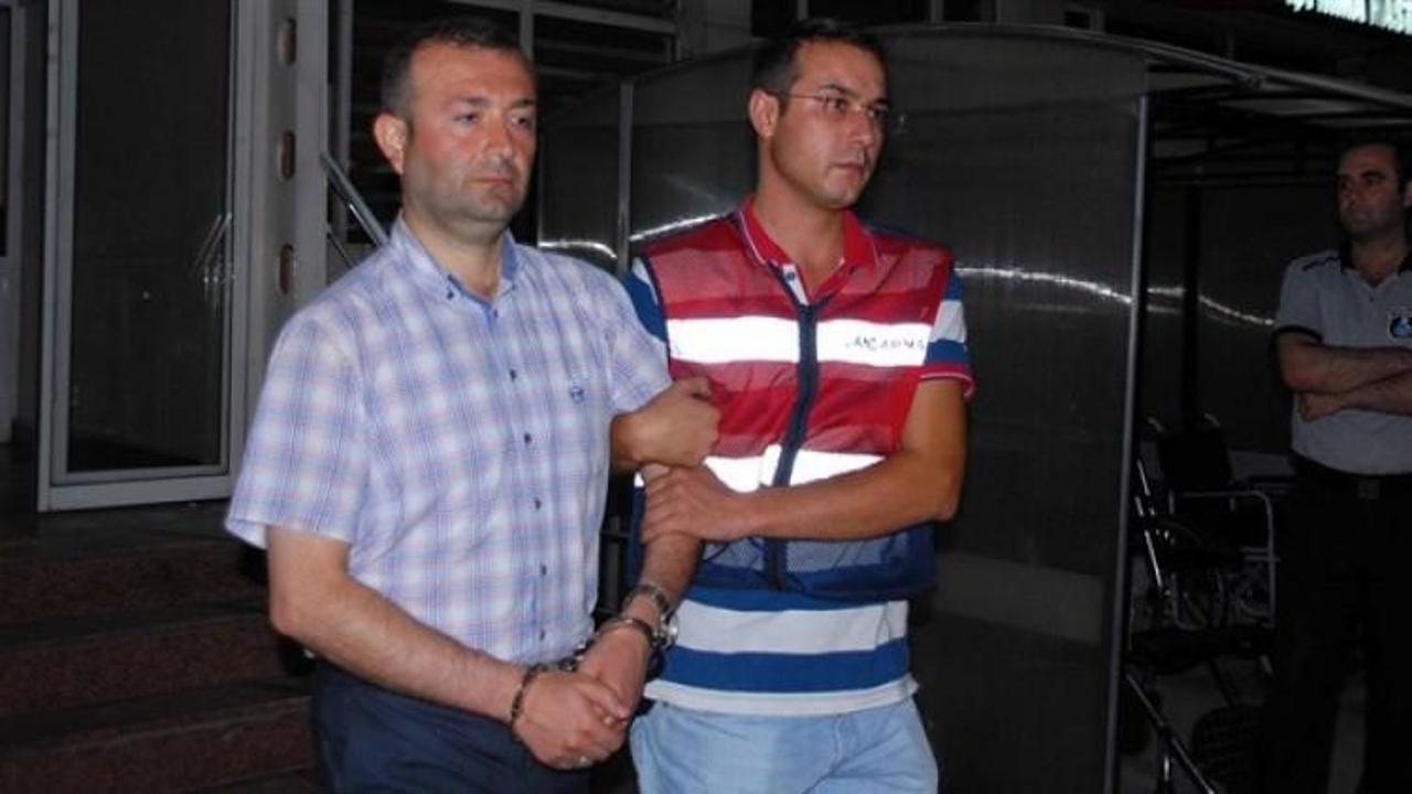 Evrak yakmaya &ccedil;alışırken yakalandılar!