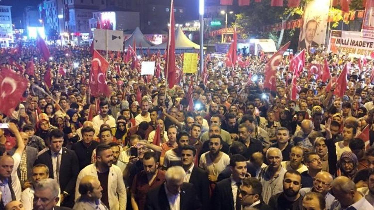 İstanbullular nöbete devam diyor