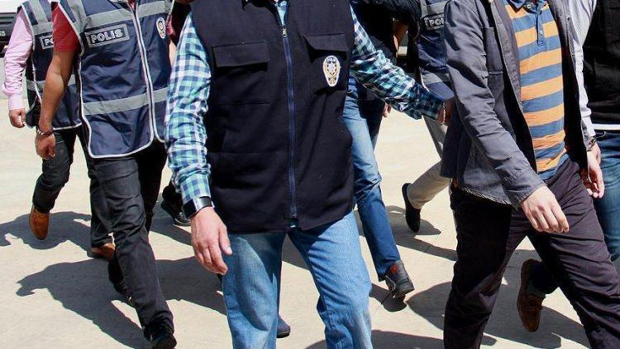 Antalya'da 7 rütbeli asker tutuklandı