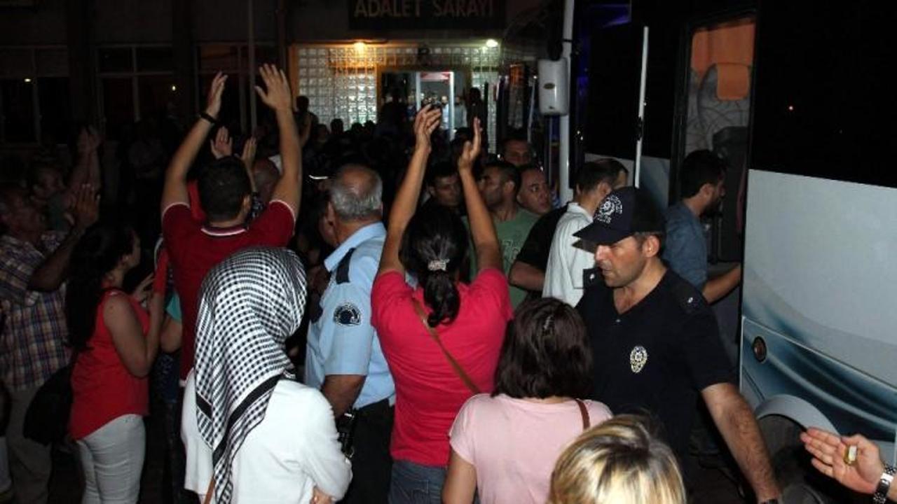 Aydın’da 28 polis tutuklandı