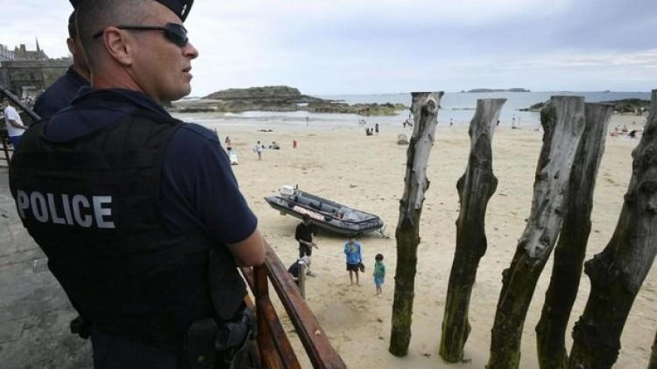 Fransa'da plajları asker ve polis koruyacak