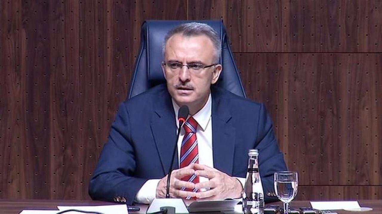Maliye Bakanı Ağbal'dan personel alımı açıklaması