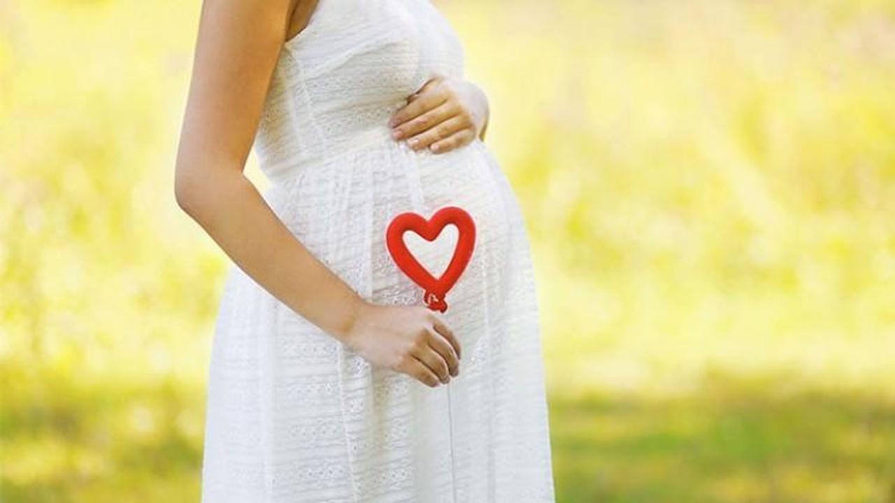 Hamilelikte oluşan çatlak ve lekeler nasıl geçer