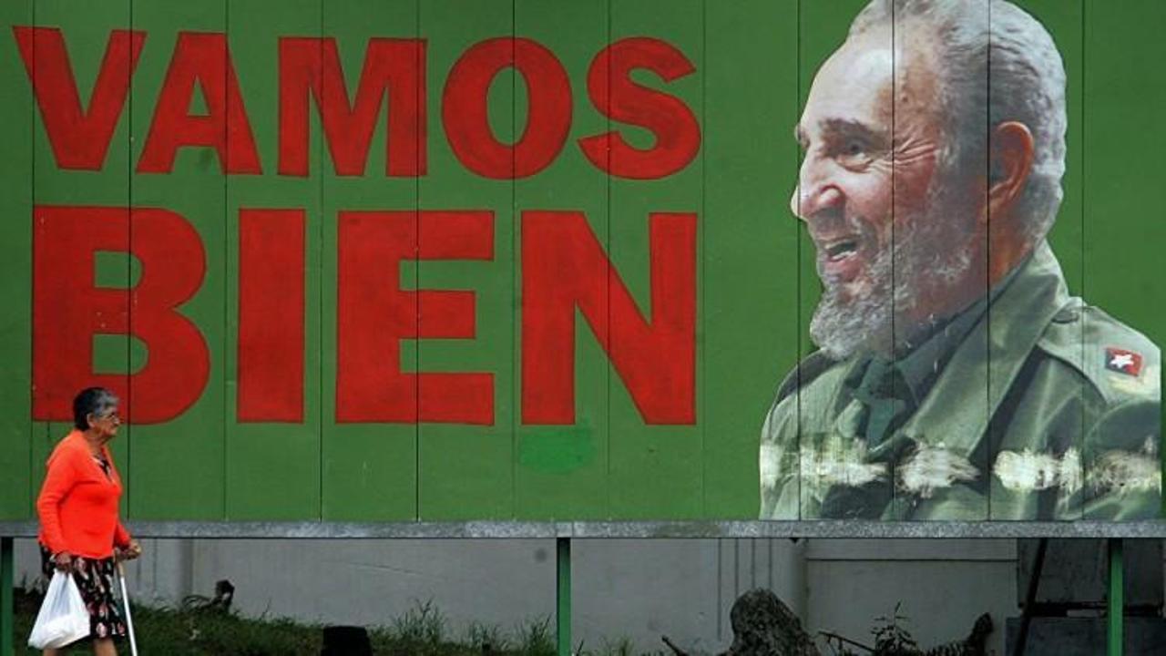 Putin'den Fidel Castro'ya tebrik mesajı