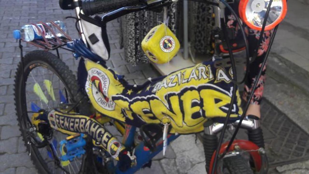 Fenerbahçe tutkusu yaşamına yansıdı