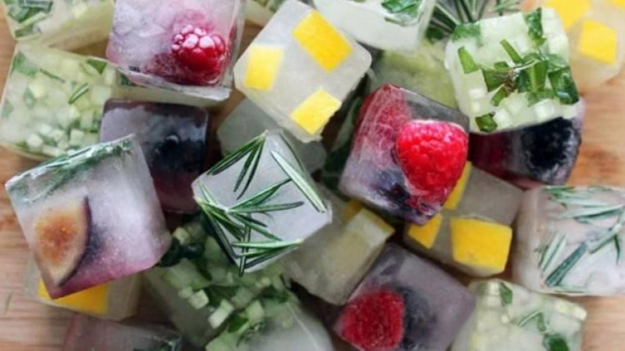 Meyveli buz k&uuml;p&uuml; yapımı