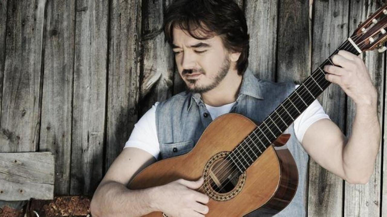 &Uuml;nl&uuml; şarkıcı Orhan &Ouml;lmez'den &ccedil;ok &ccedil;arpıcı FET&Ouml; itirafı!