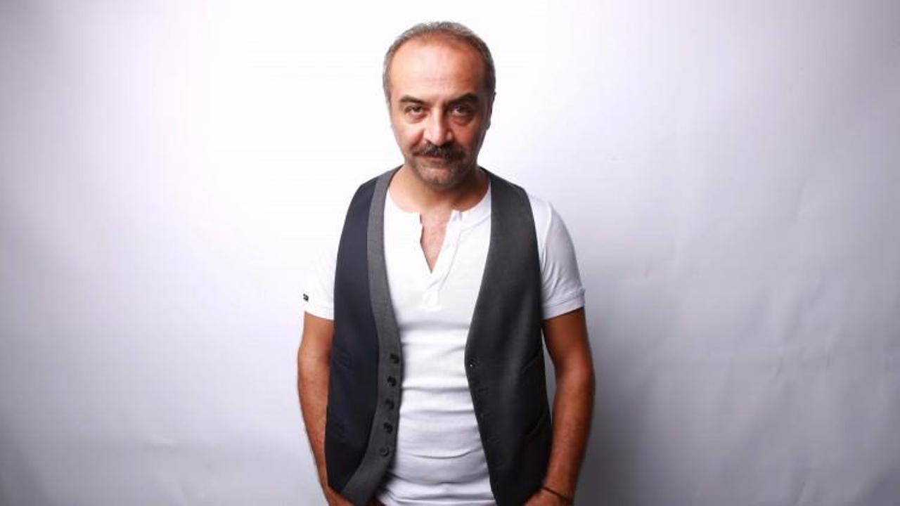 Yılmaz Erdoğan'dan Başbakan'a ilgin&ccedil; ziyaret - Yılmaz Erdoğan 4 otob&uuml;s Hakkarili ile TBMM'de