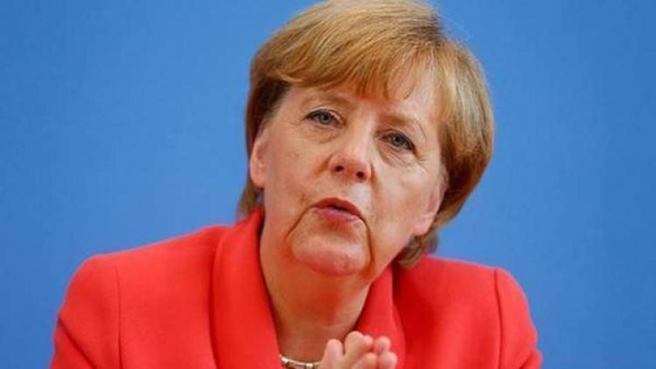 Merkel sonunda kabul etti!
