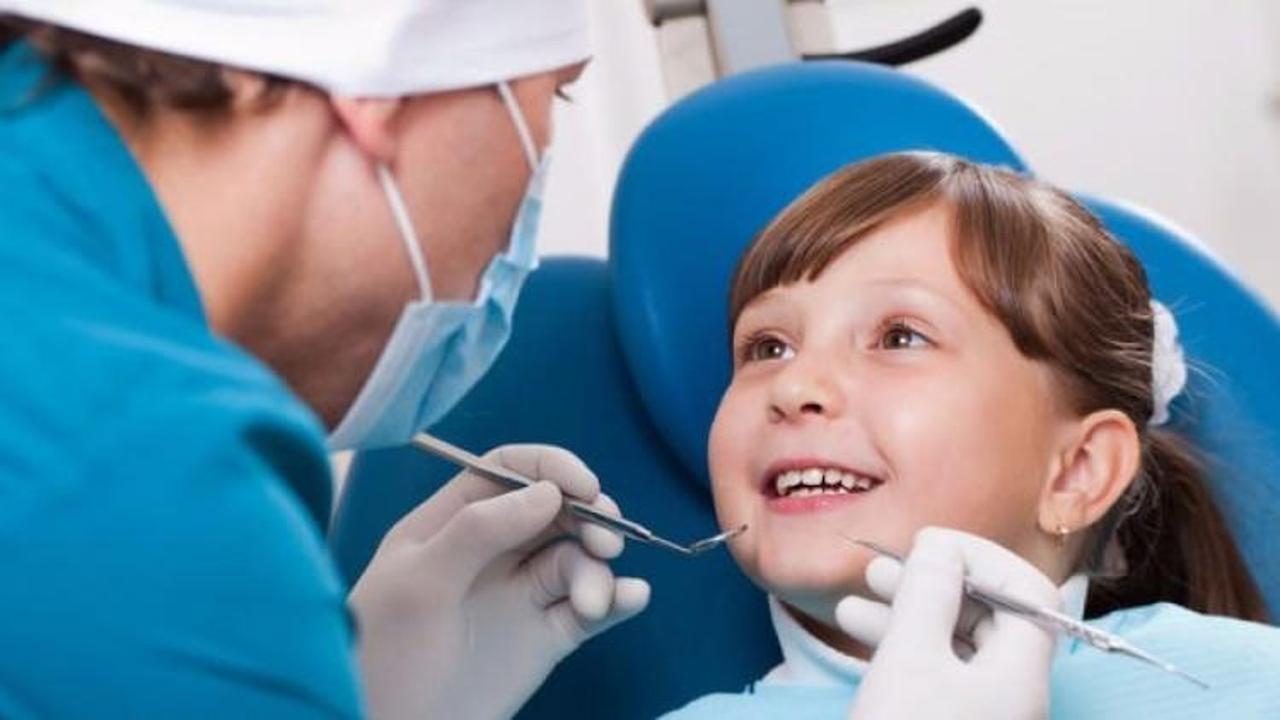 &Ccedil;ocuklara ilk diş kontrol&uuml; ne zaman yapılmalı? 