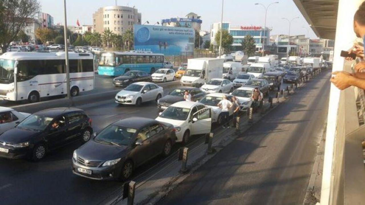 İstanbul'da zincirleme trafik kazası!