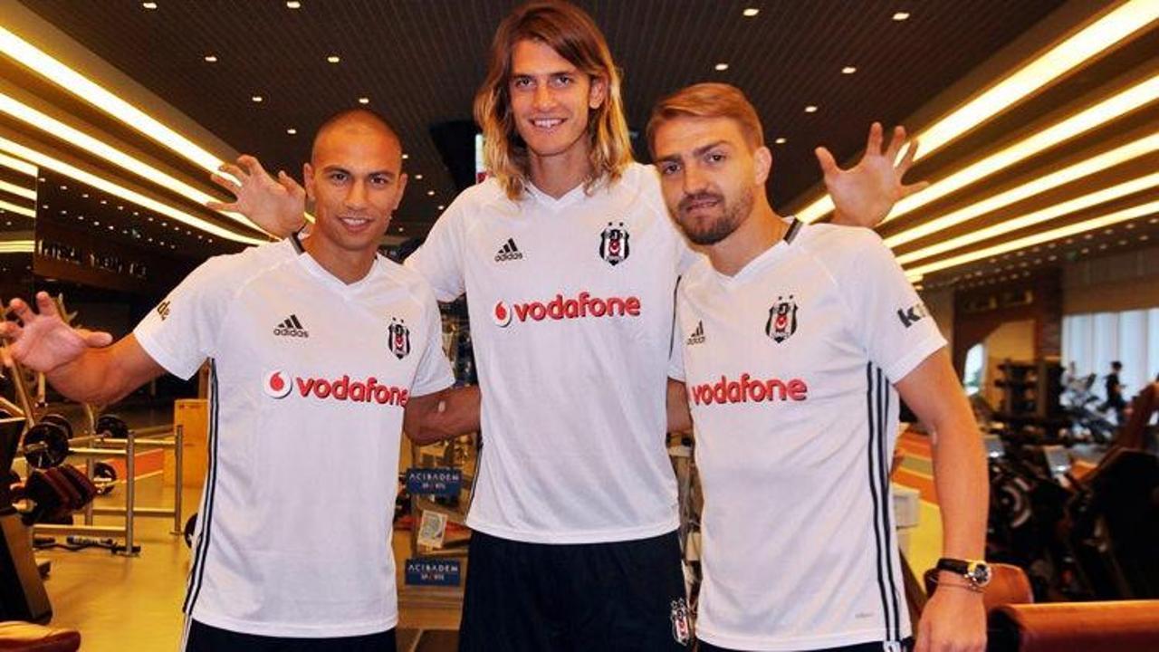 Beşiktaş'ta yeni transferler formayı giydi!