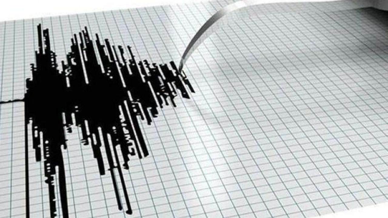 Ülke depremle sarsıldı: 11 kişi öldü