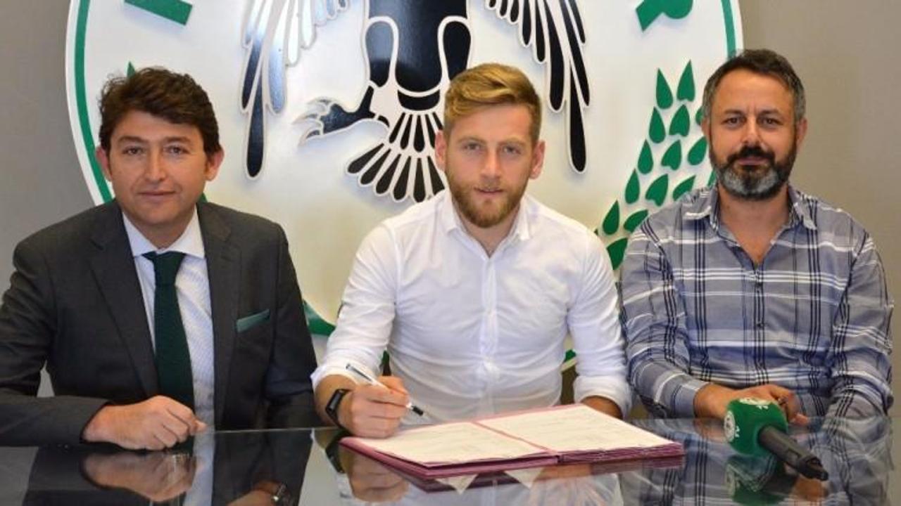 Atiker Konyaspor'da 2 yıllık imza