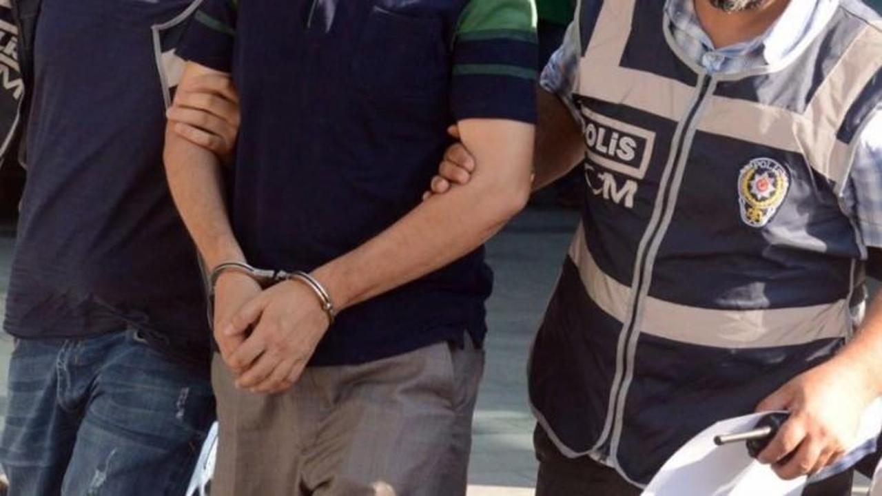 Yeniçağ gazetesi yazarı gözaltına alındı