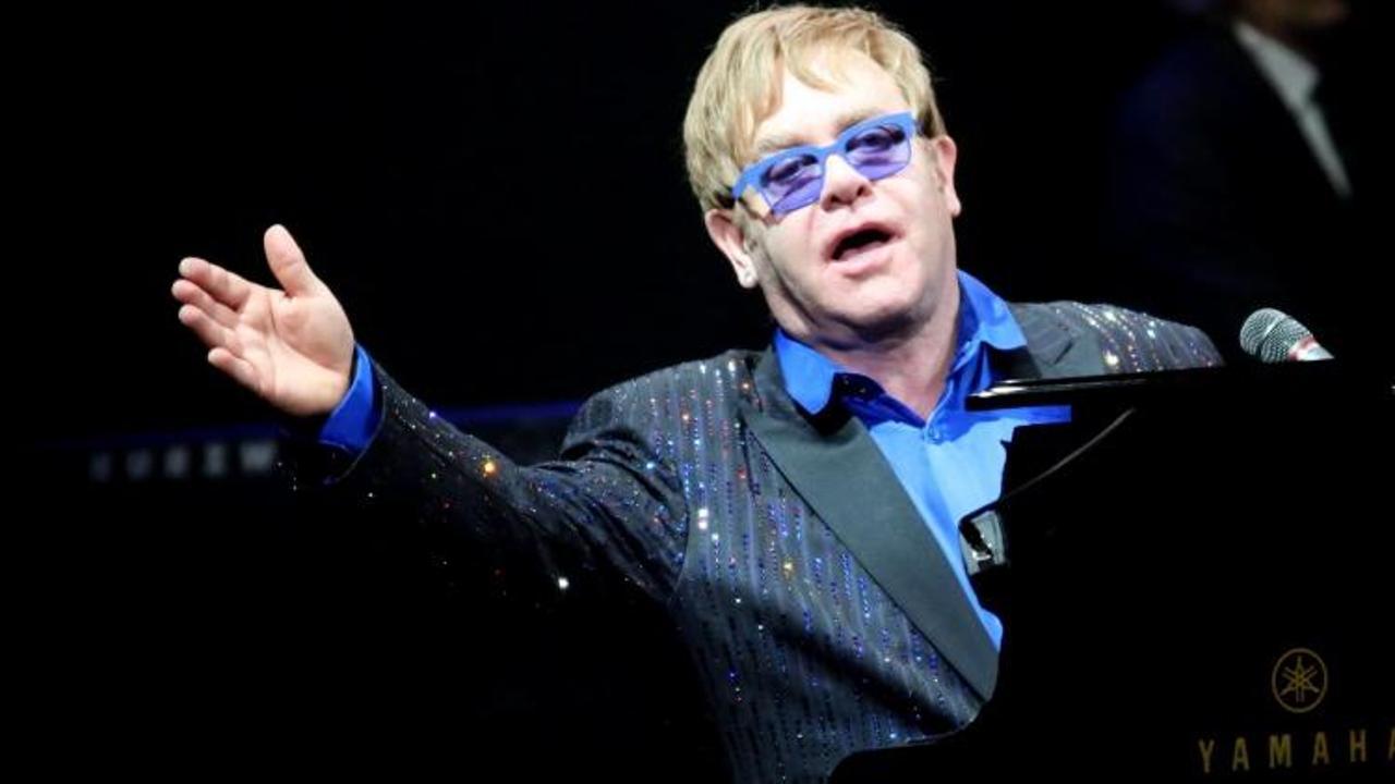 Elton John'dan dünya yıldızlarına Türkiye mesajı