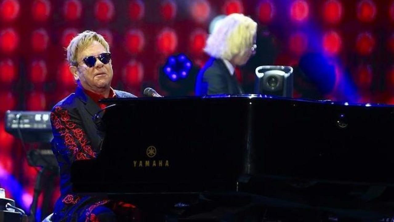 Elton John Antalya'da sahne aldı