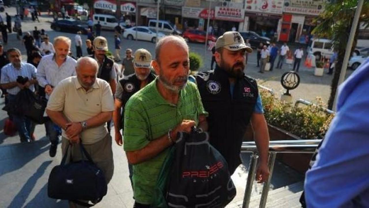 Emniyet m&uuml;d&uuml;r&uuml;n&uuml;n evinde G&uuml;len imzalı not  