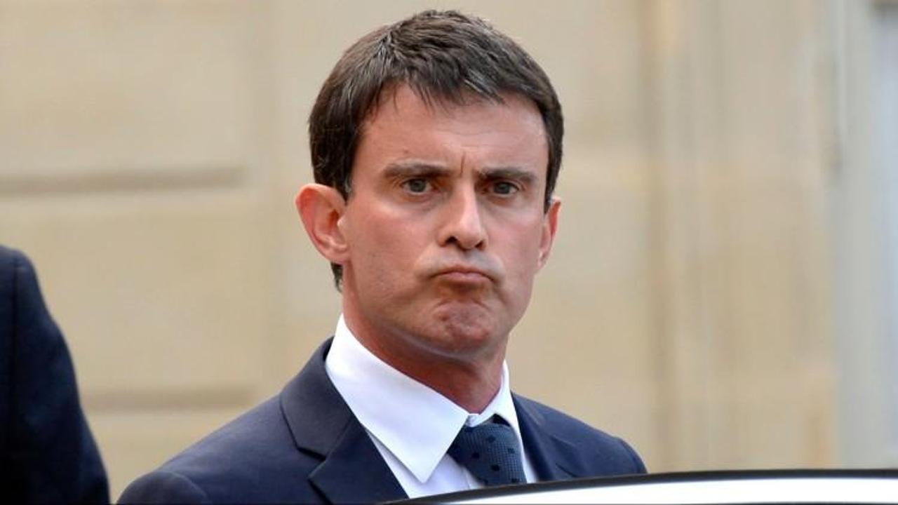 Eski Başbakan Valls'in oyu Macron'a!
