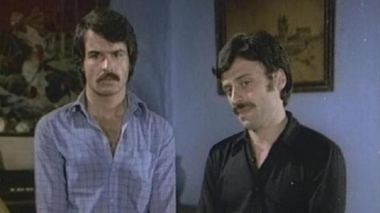 &Uuml;nl&uuml; oyuncu Mahmut Hekimoğlu yoğun bakıma alındı! İşte sağlık durumu