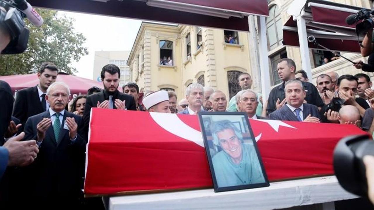 Tarık Akan son yolculuğuna uğurlandı