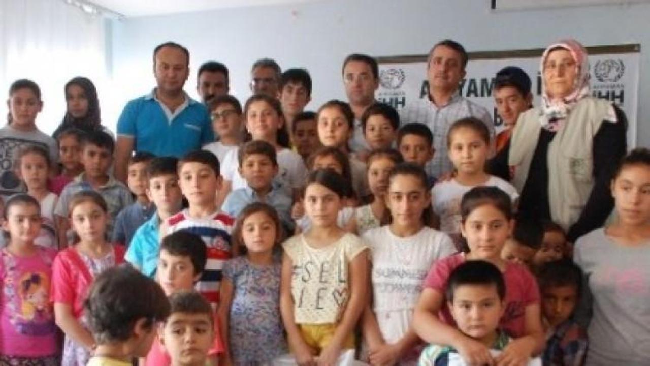 Türk hayırseverler "dünya çocukları"nı güldürdü
