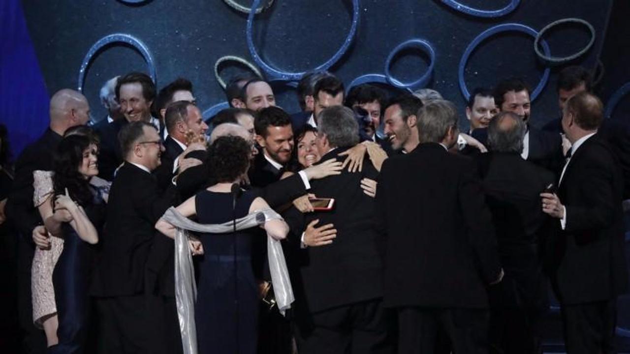 Merakla beklenen 68. Emmy Ödülleri dağıtıldı