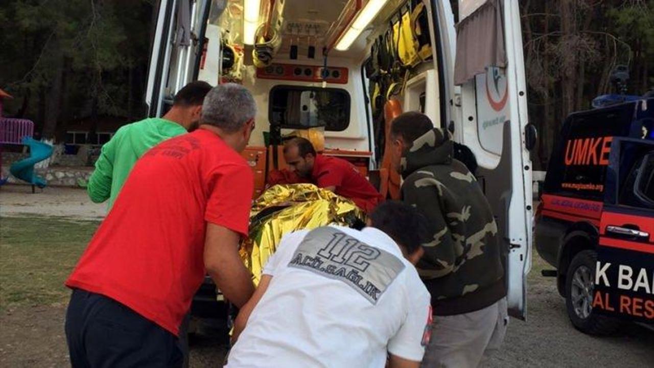 Fethiye'de kayalıklardan düşen kişi yaralandı