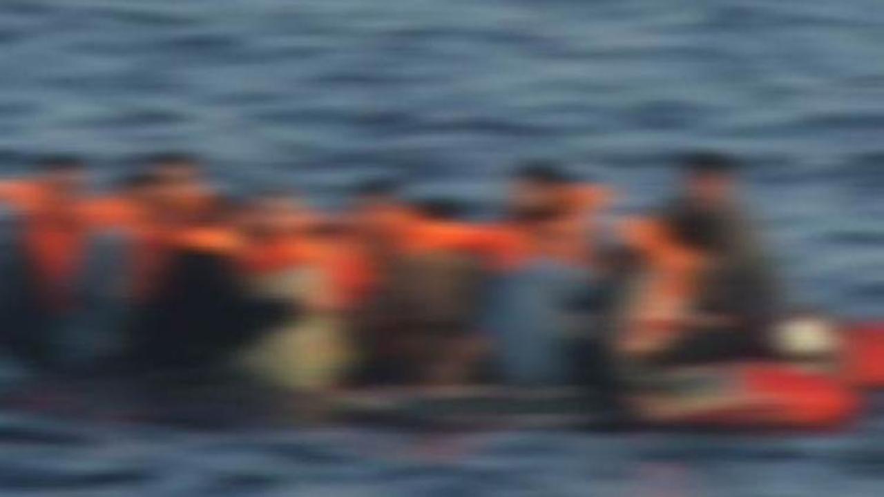 Taylandlı Müslümanları taşıyan feribot battı