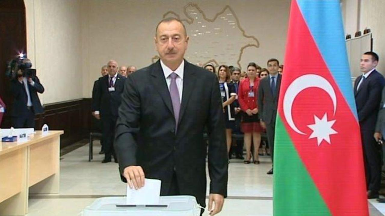 Azerbaycan halkı sandık başında