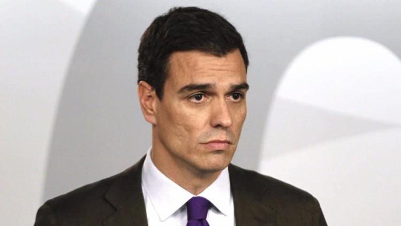 İspanya'da Sanchez istifa etti