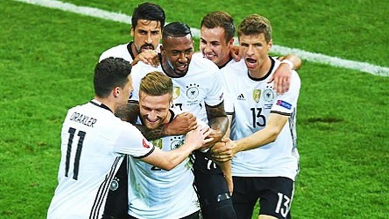 Alman futbolcu: Bir gün mutlaka hacca gideceğim!