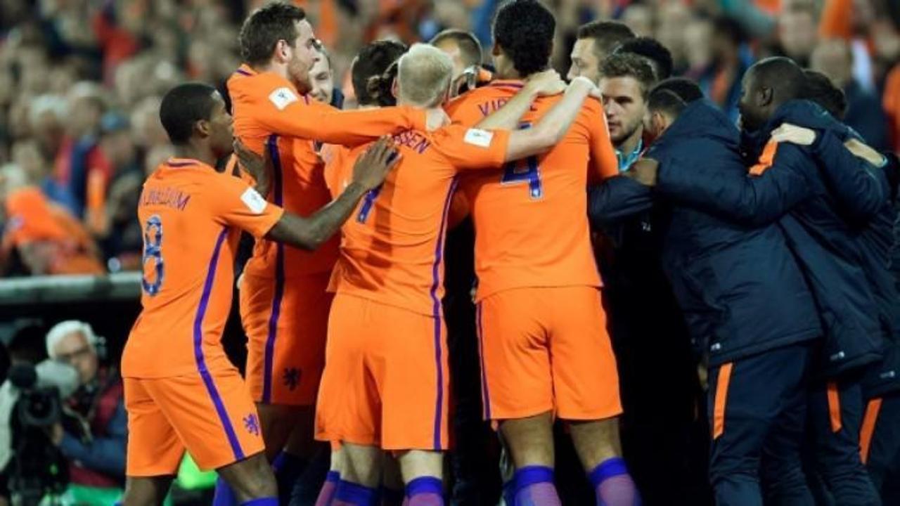 Sneijderli Hollanda farka koştu!