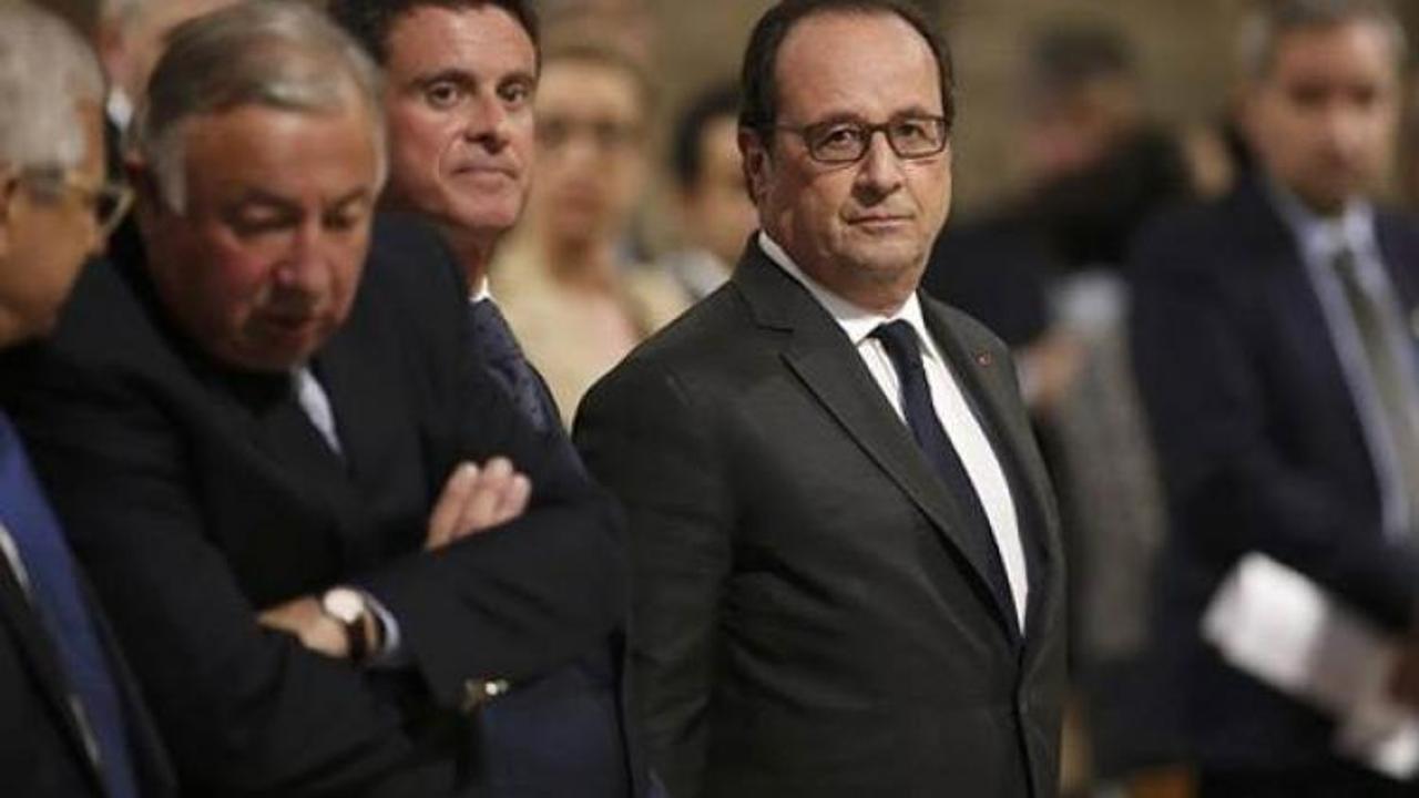 Hollande: İslam'la ilgili bir sorun var...