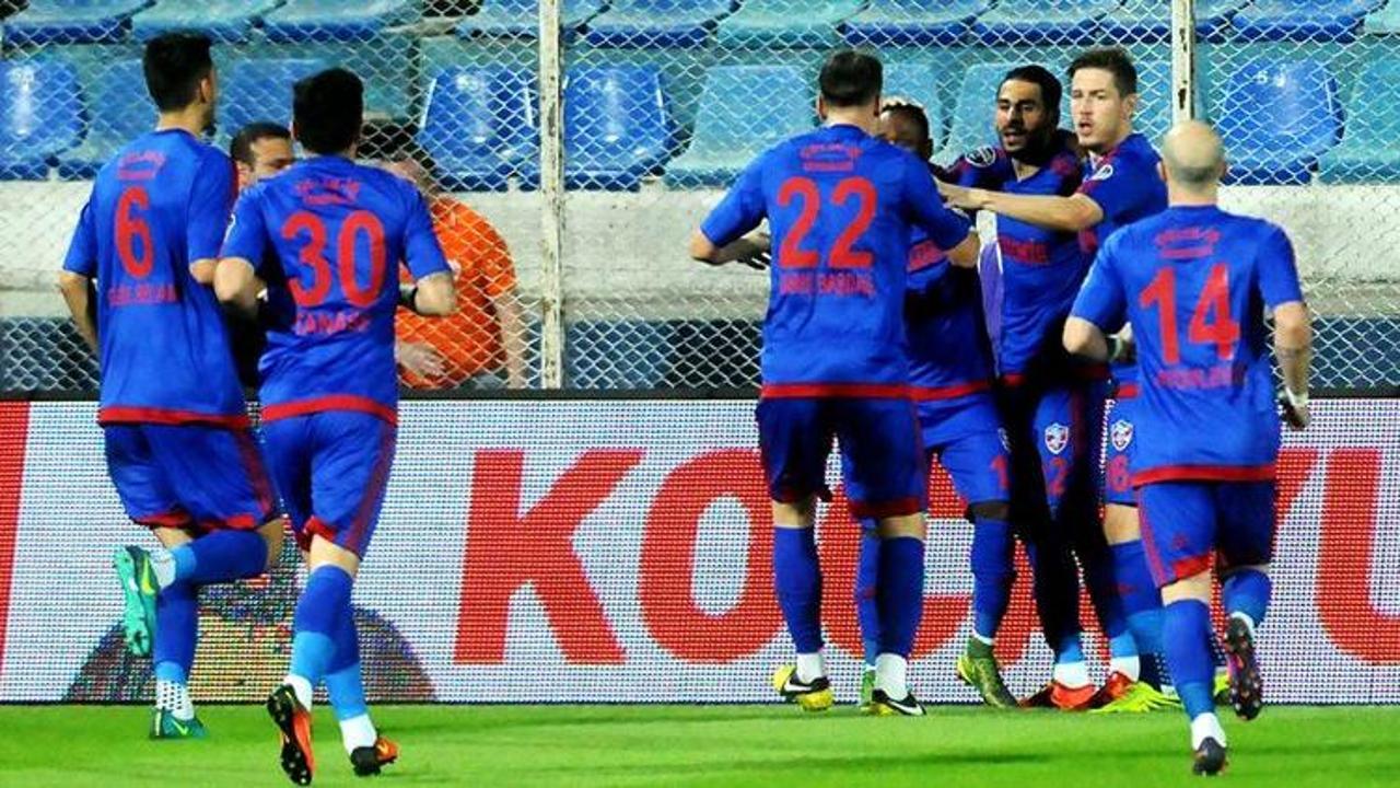 Karabükspor, Adana'da bir ilki yaşadı!