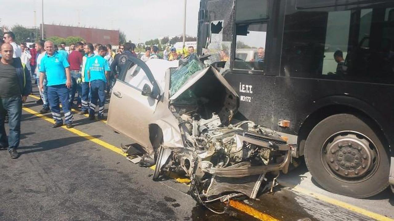 Sefaköy'de metrobüs kazası: Ölü ve yaralılar var!