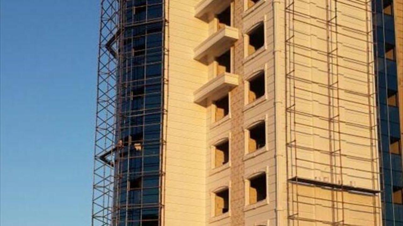 Karabük'te 13. kattan düşen işçi öldü