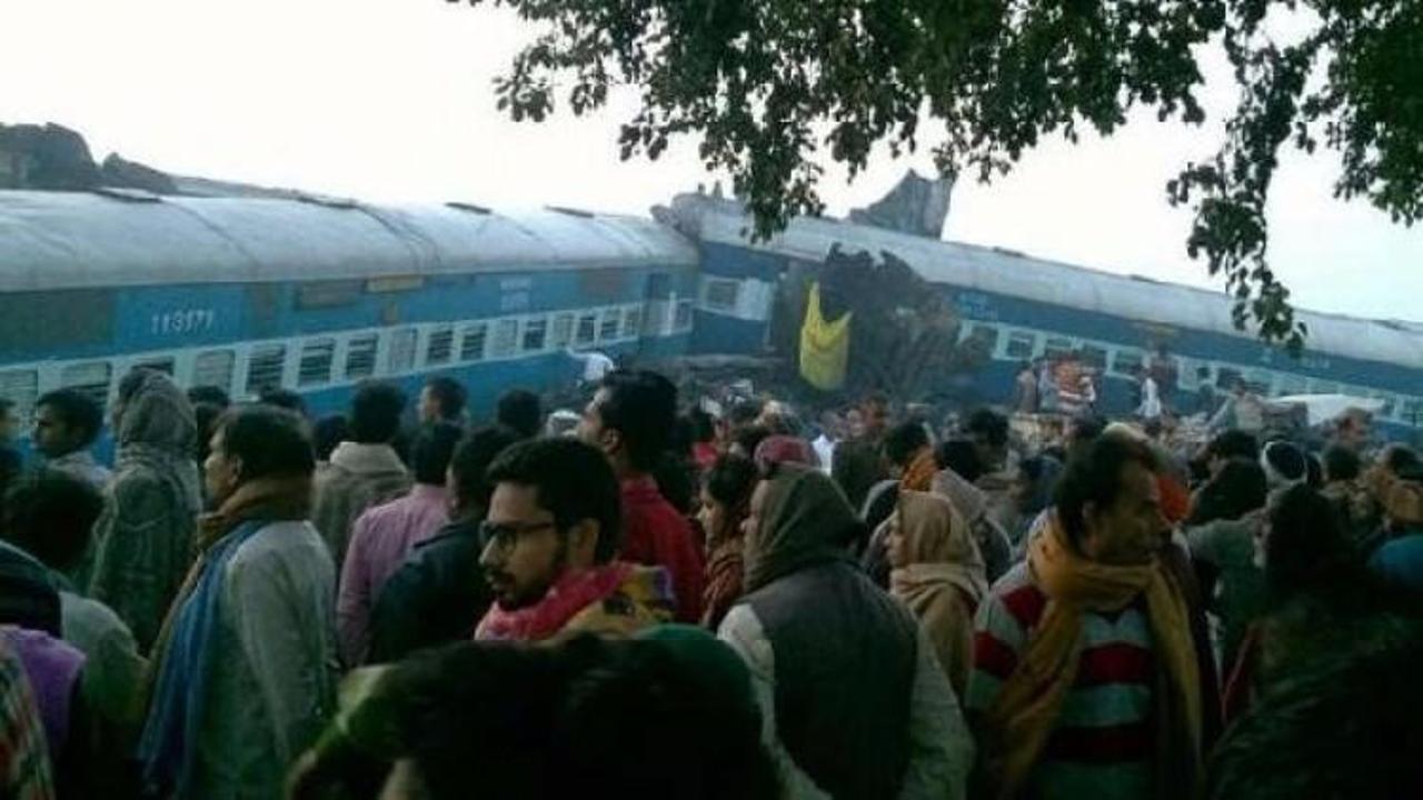 Hindistan'da feci tren kazası: 104 ölü, 150 yaralı