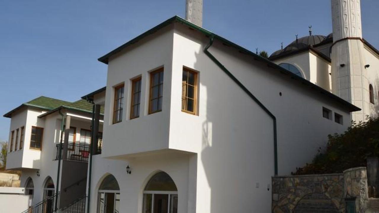 Karadağ’da Bandzovo Brdo Camii yenilendi