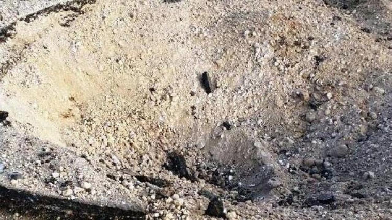PKK'lıların yola tuzakladığı patlayıcı imha edildi