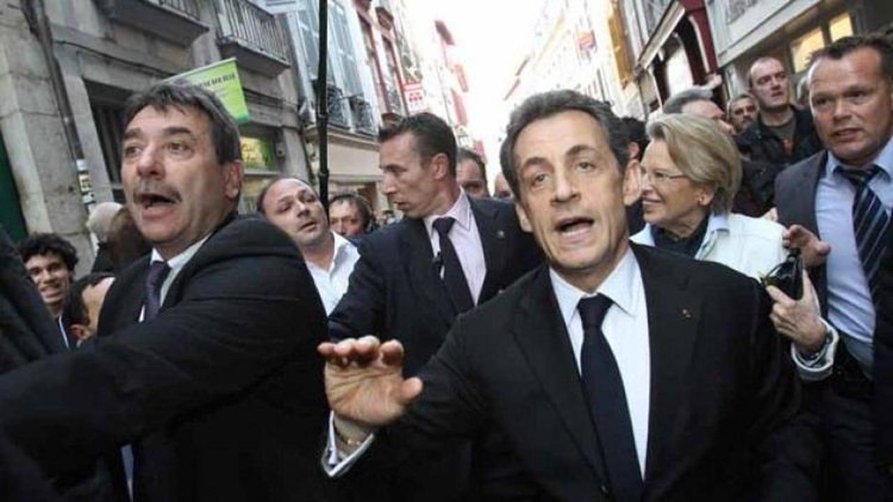 Sarkozy'i  çileden çıkaran soru!
