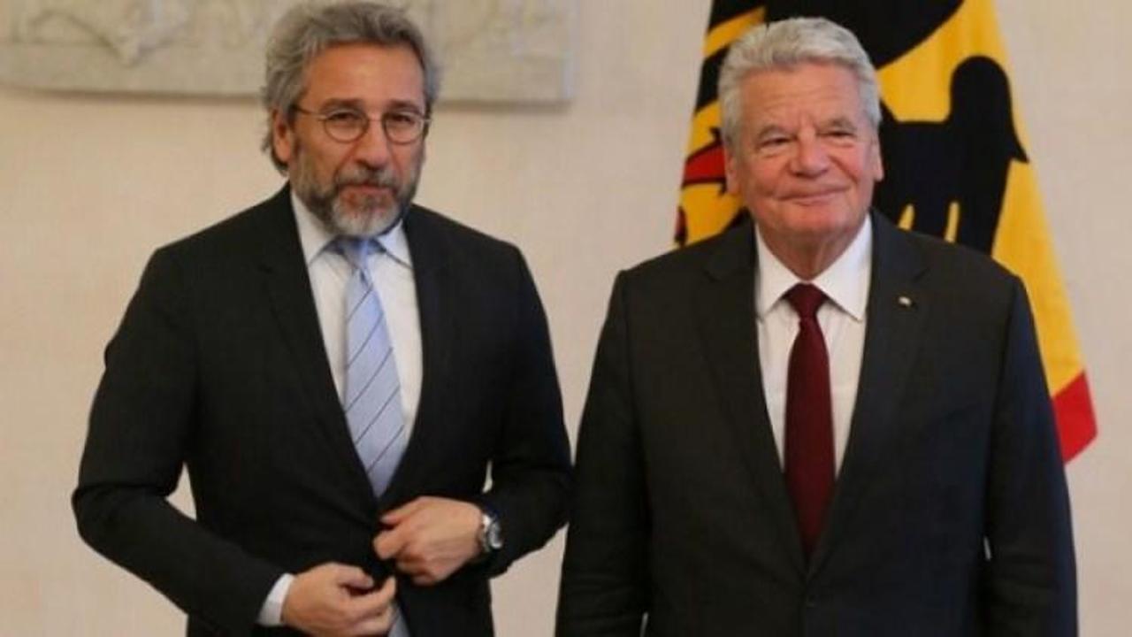 Can D&uuml;ndar'a ilgin&ccedil; benzetme!